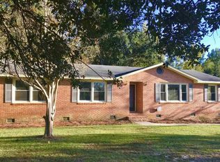 697 Hampton Dr, Orangeburg, SC 29118