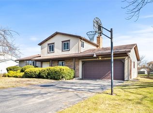 1254 Flynn Rd, Rochester, NY 14612