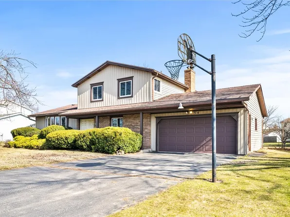 1254 Flynn Rd, Rochester, NY 14612