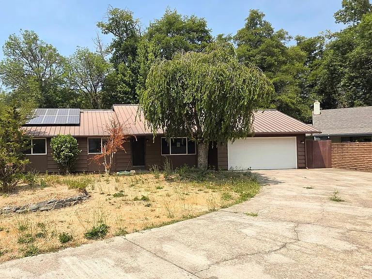 144 Belindy Cir — Photo 2