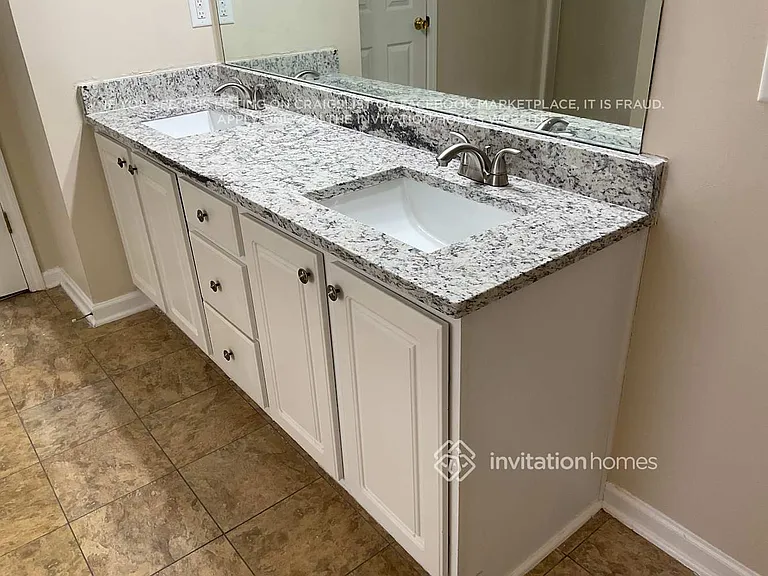 331 Silver Springs Ln — Photo 15