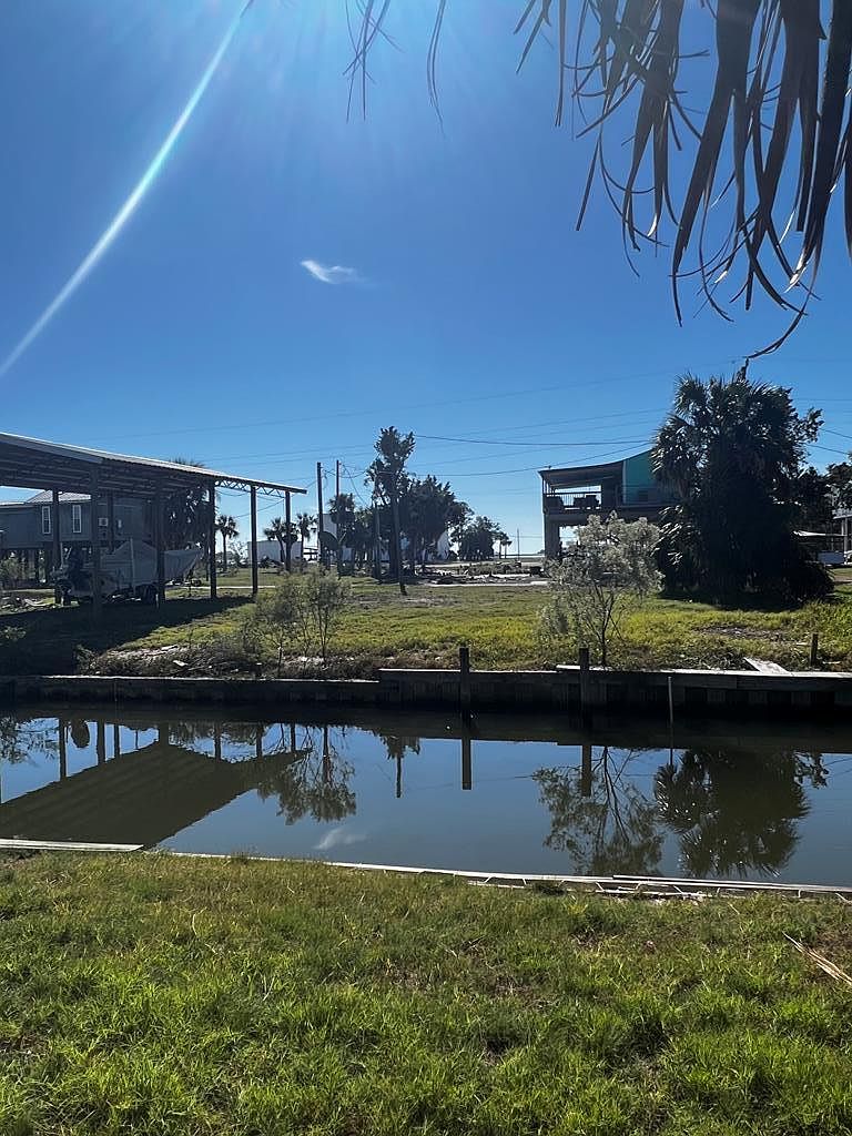 139 E 8th Ave, Horseshoe Beach, FL 32648 MLS 789517 Zillow