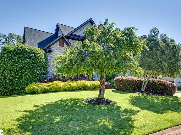 2nd image of 106 Kettle Oak Way