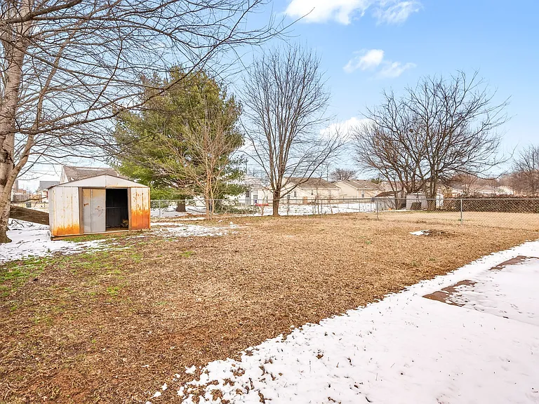 1042 Shadow Ridge Ave — Photo 25
