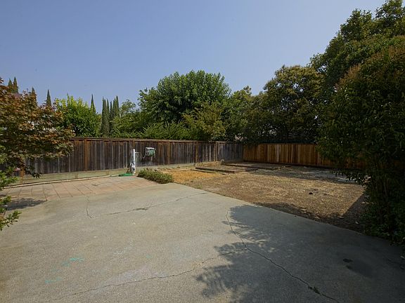 3rd image of 16870 Barnell Ave APT B