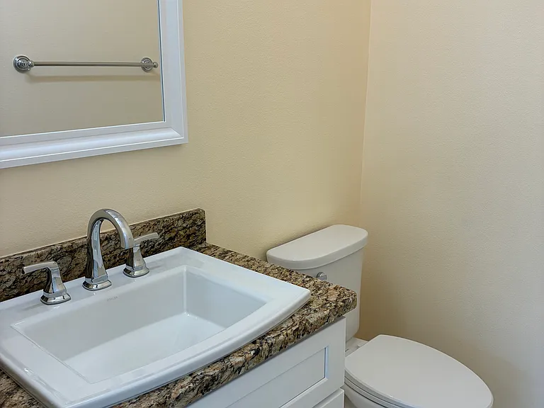 1604 Brooks St — Photo 11