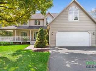 1320 Spruce St, Ionia, MI 48846