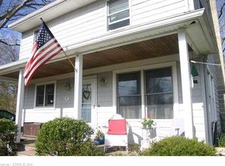 17 Charles St, Mystic, CT 06355
