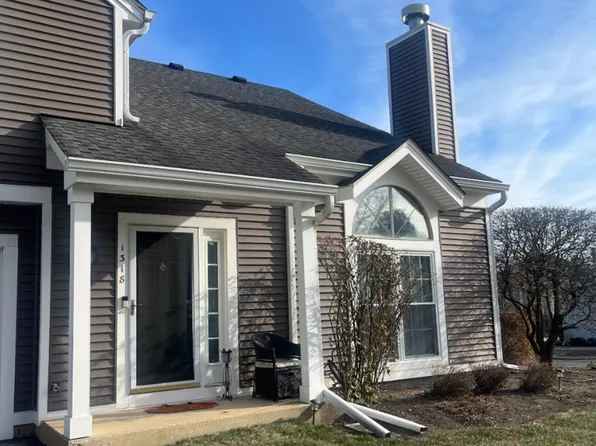 1318 N Knollwood Dr, Palatine, IL 60067