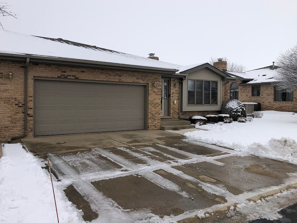 1st image of 1826 Foxwood Dr