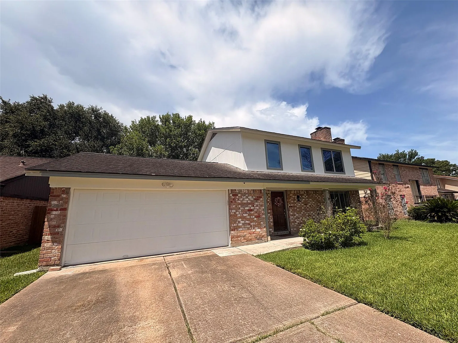 3 bed, 2.5 bath, 1540 sqft, $1,950 — Photo 2
