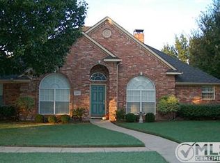 3007 Gleneagles Dr, Ennis, TX 75119