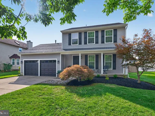7 Tenby Ln, Marlton, NJ 08053