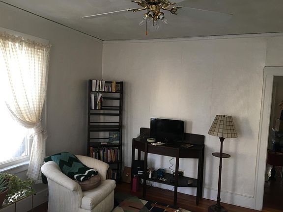 4th image of 21 Glendale Ave Fl 2nd