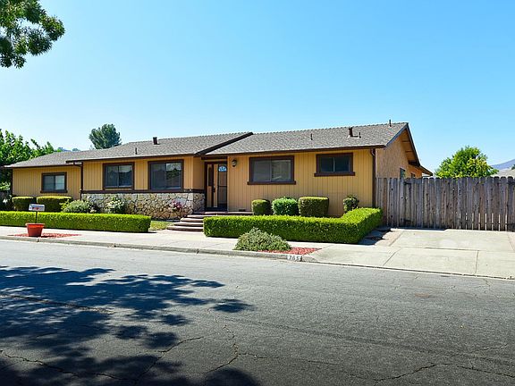 2nd image of 765 Alamo Dr
