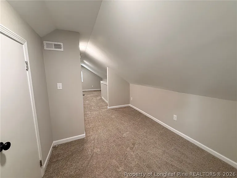 122 Kensington Cir — Photo 14