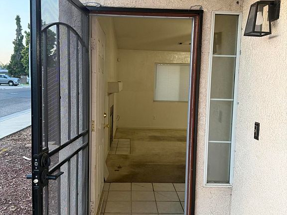 4th image of 1364 W Date Avenue