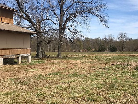 4th image of 118 Schrader Rd