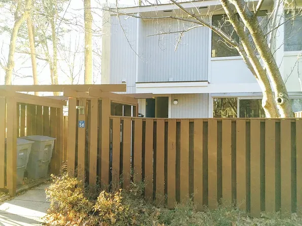 2258 Southgate Sq, Reston, VA 20191