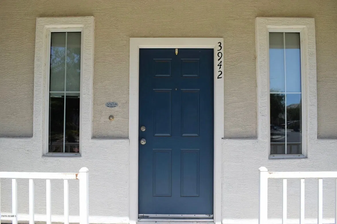 3 bed, 2.5 bath, 2091 sqft, $1,900 — Photo 2