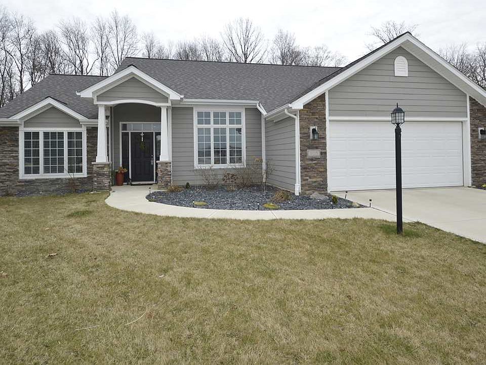 1st image of 205 Lisbon Dr