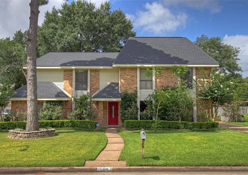 1st image of 15843 Mesa Gardens Dr