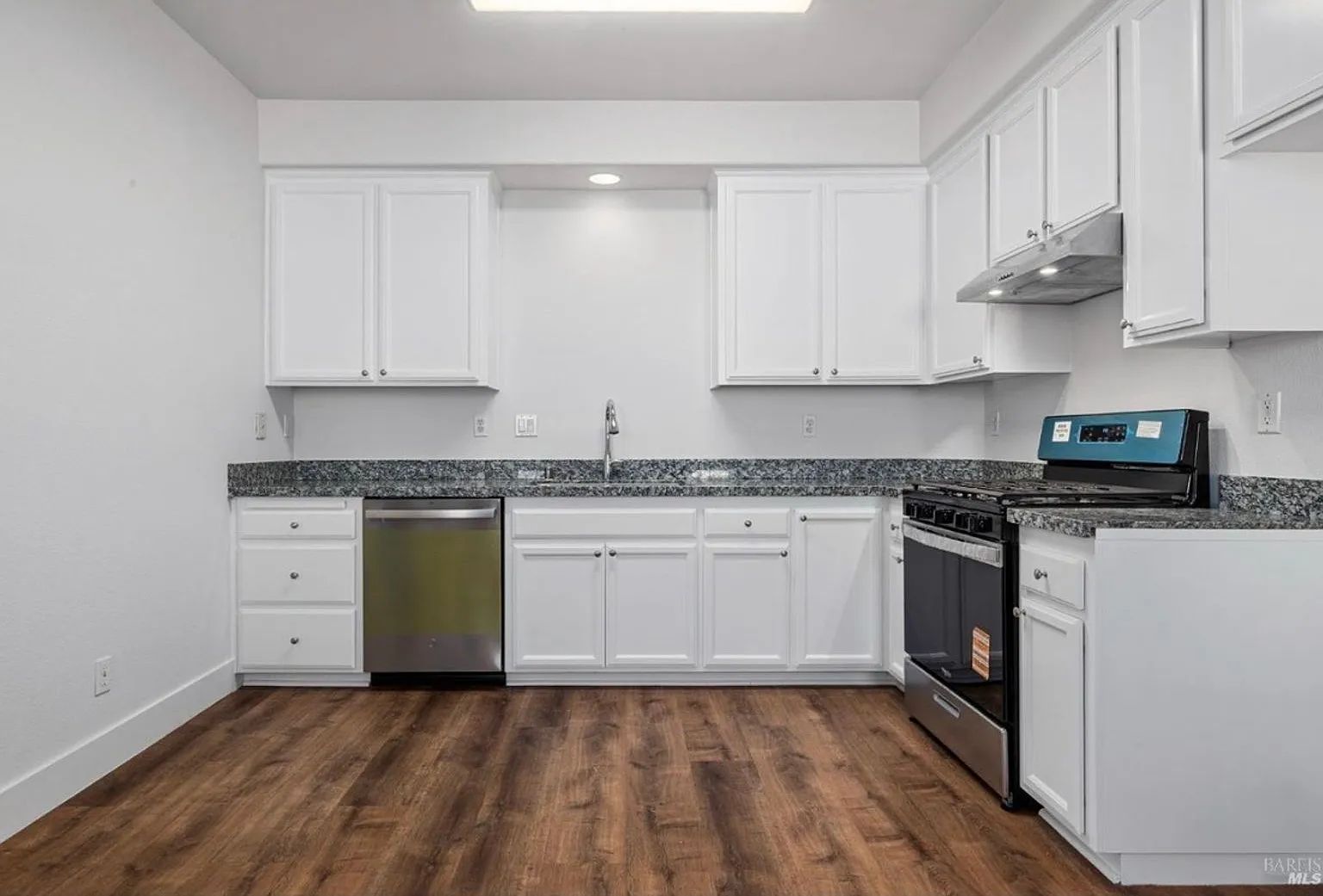 Updated Private Santa Rosa Unit with Separate Entrance, — Photo 1