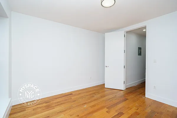 Rented by MySpaceNYC | media 21
