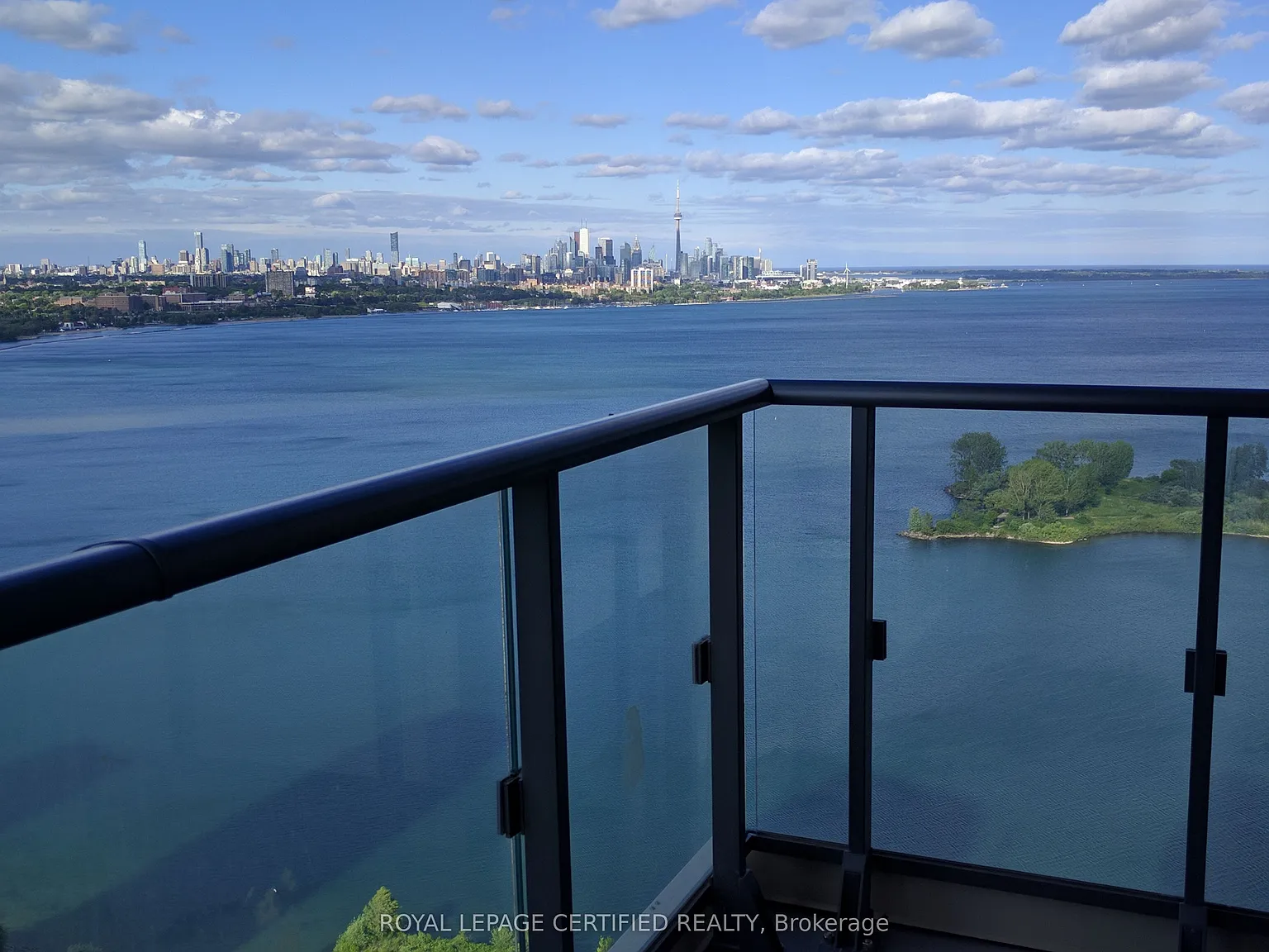 3 bed, $3,195 — Photo 1