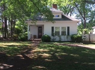 305 E Rutherford St, Landrum, SC 29356