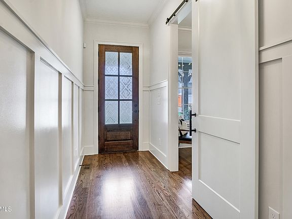 5th image of 12418 English Laurel Ln