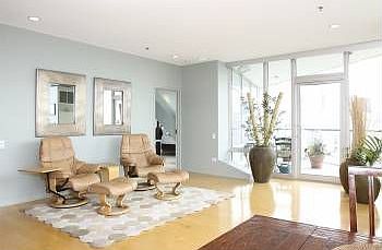 2nd image of 510 W Erie St APT 2202