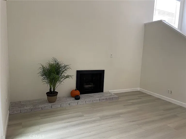 2427 Orange Ave #C — Photo 11