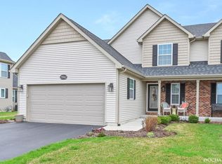 25962 W Sandy Knoll Dr, Channahon, IL 60410