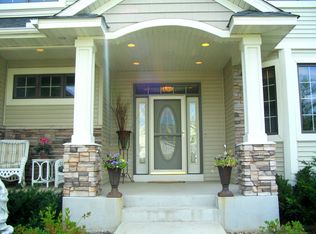 10349 Quail Ave N, Brooklyn Park, MN 55443