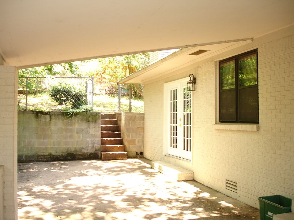 Carport & Patio