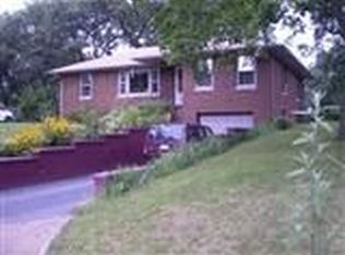 2424 Crest Rd, Gary, IN 46408
