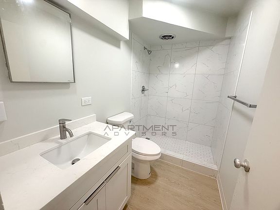 5th image of 1218 N School St #3E
