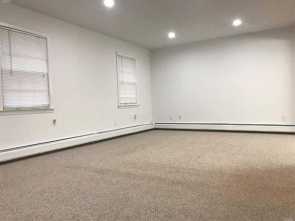 4th image of 1059 Old Northern Blvd
