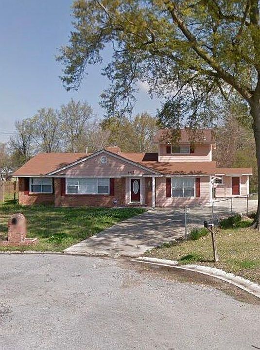 1st image of 1612 Causey Dr