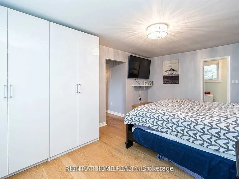 376 Kelly Cres #MAIN — Photo 14