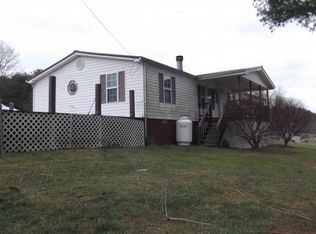 2210 Shiloh Dr, Big Stone Gap, VA 24219