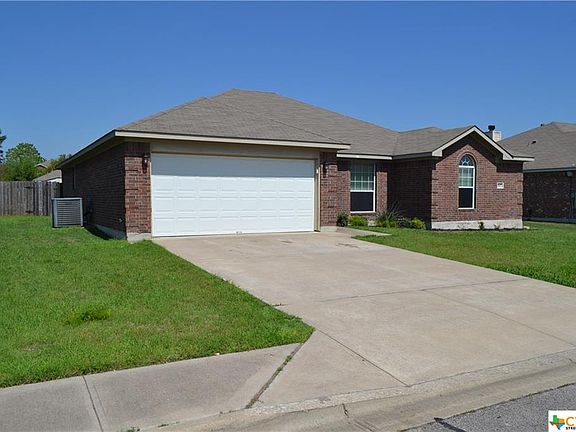 3rd image of 1607 Paint Brush Dr