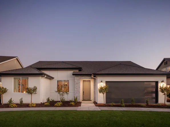 1629 W Sable Pl, Hanford, CA 93230