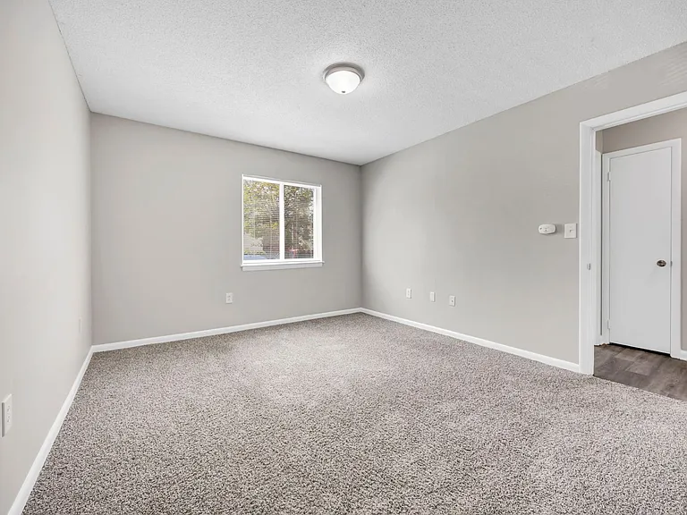 Bentree Apartments — Photo 47