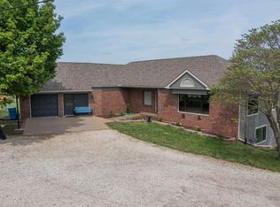 3310 NW 43rd St, Topeka, KS 66618