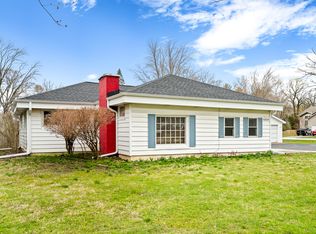 10804 W Edgewood Rd, Beach Park, IL 60087