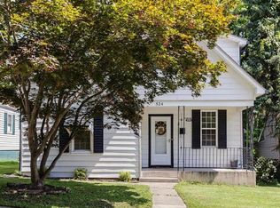 524 Bainbridge Rd, Saint Charles, MO 63301