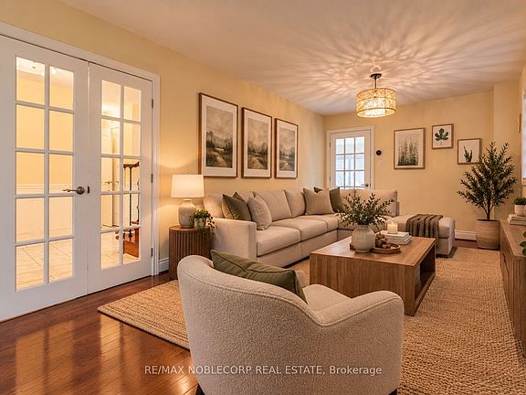 5th image of 71 Castlepoint Dr