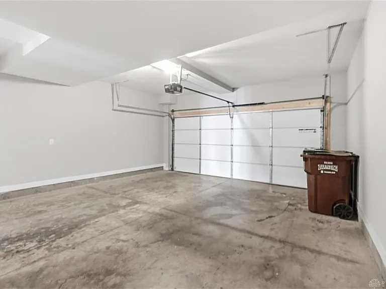 7241 Otley Dr — Photo 64